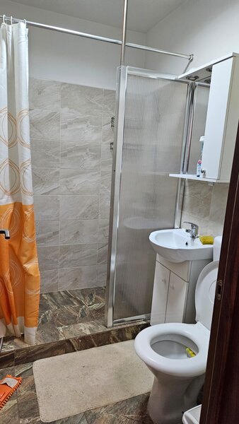 Titan str. Gura Siriului